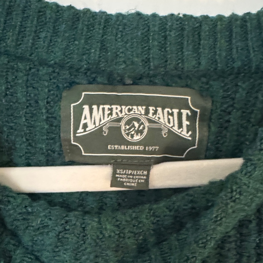 VINTAGE Women's American Eagle Dark Green Ribbed Knit Sweater - Picture 2 of 3